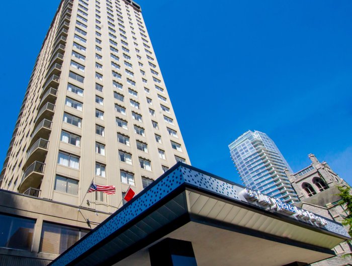 century plaza hotel vancouver gym