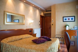 Zimmer und Suite