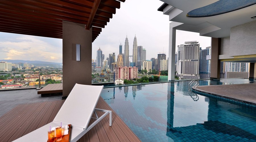 Infinity Swimming pool 
