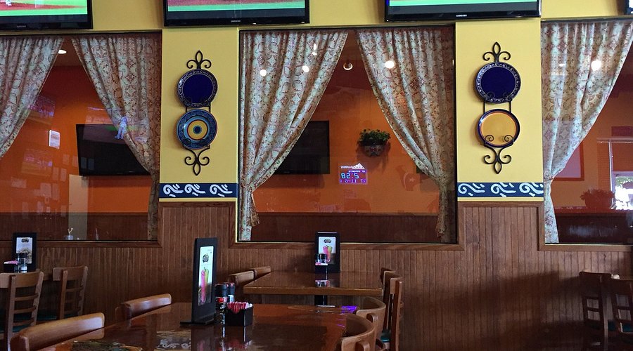 Iguanas Ranas Cantina