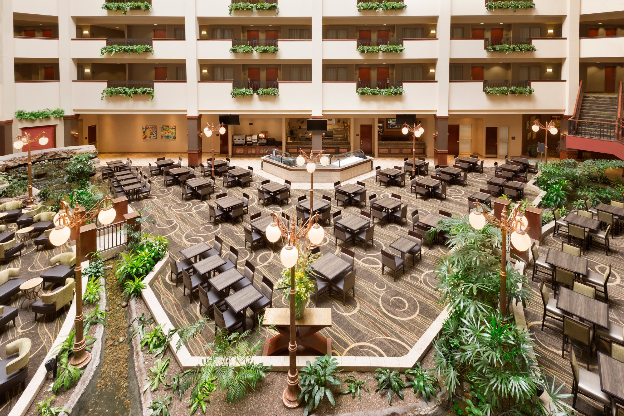 EMBASSY SUITES BY HILTON LINCOLN 147 1 6 3 Updated 2024