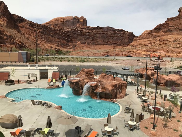 Springhill Suites Moab Pool Pictures & Reviews - Tripadvisor