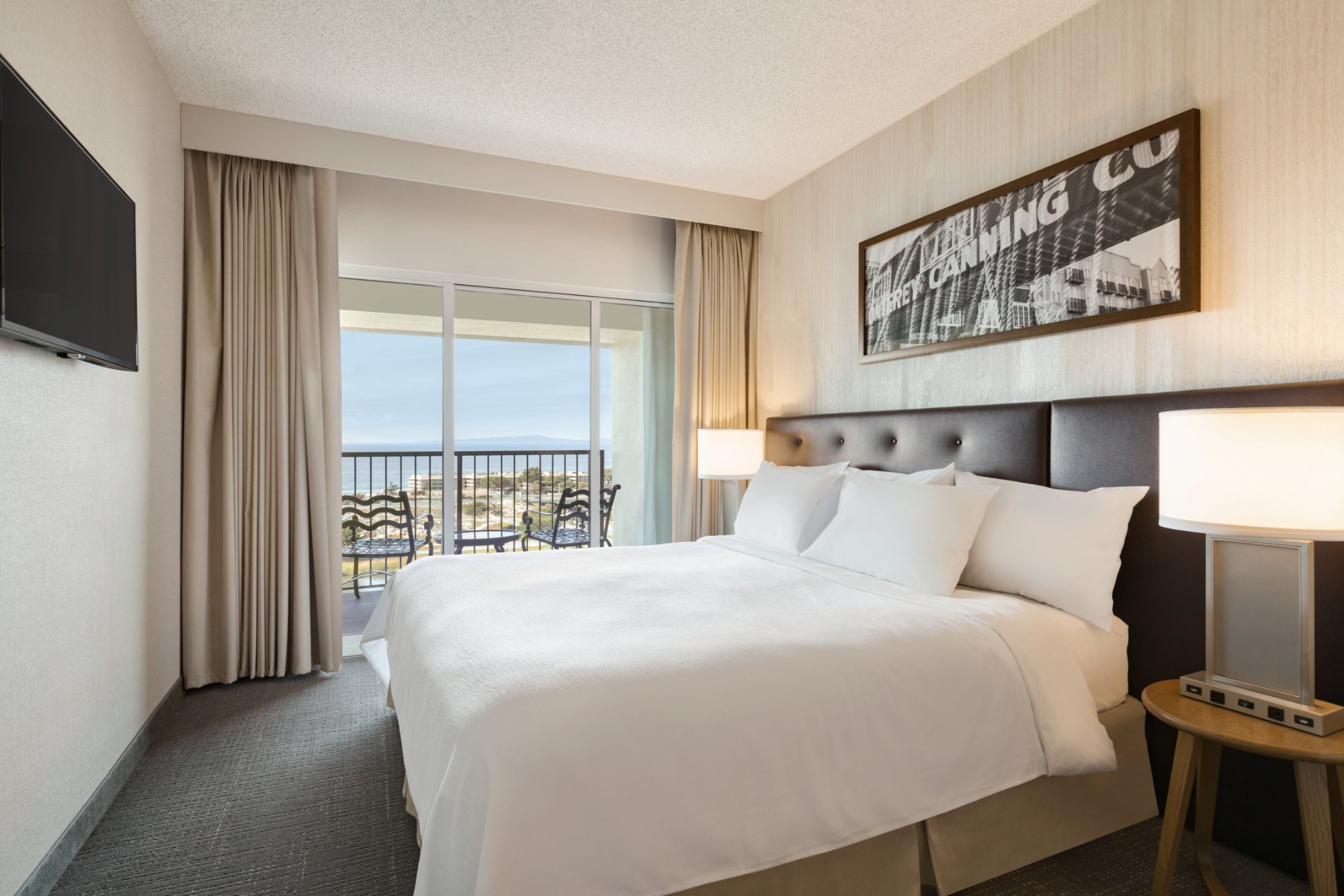 Hotel photo 9 of Embassy Suites by Hilton Monterey Bay Seaside.