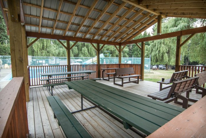 WHISPERING PINES RV RESORT: 2023 Reviews (Mara, Canada) - Photos of ...