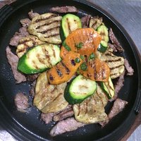 Tagliata con verdure grigliate