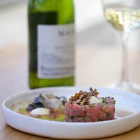 tuna tartare with ponzu, aioli and oyster w MAN Family Wines SB