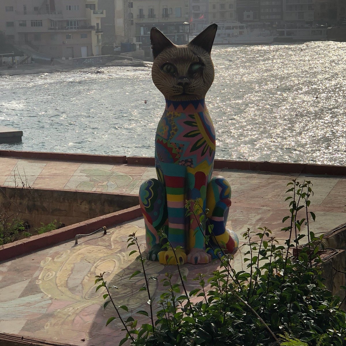 Кот в Слима Мальта статуя