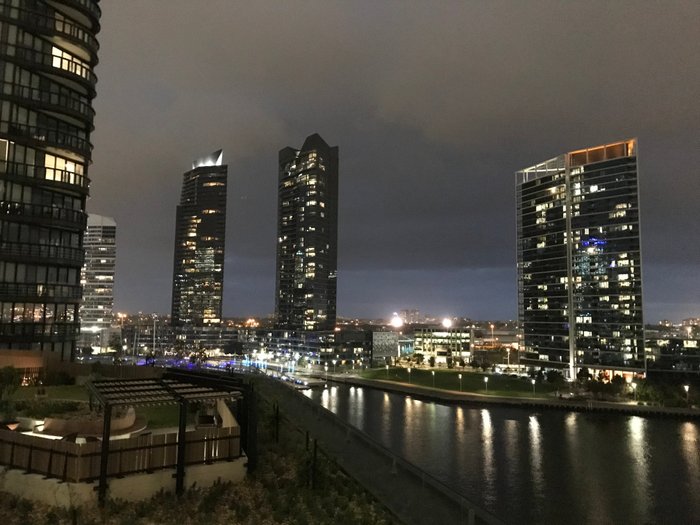 Winston Apartments Docklands Kitchenettes: Pictures & Reviews - Tripadvisor