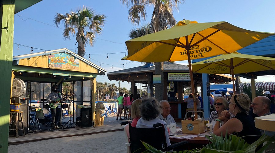 The Golden Lion Cafe