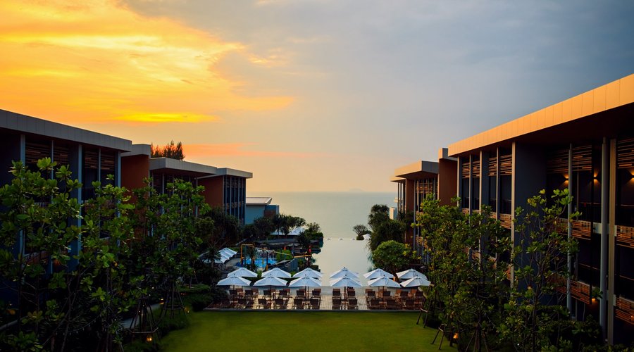 Resort's Overview - Sunset