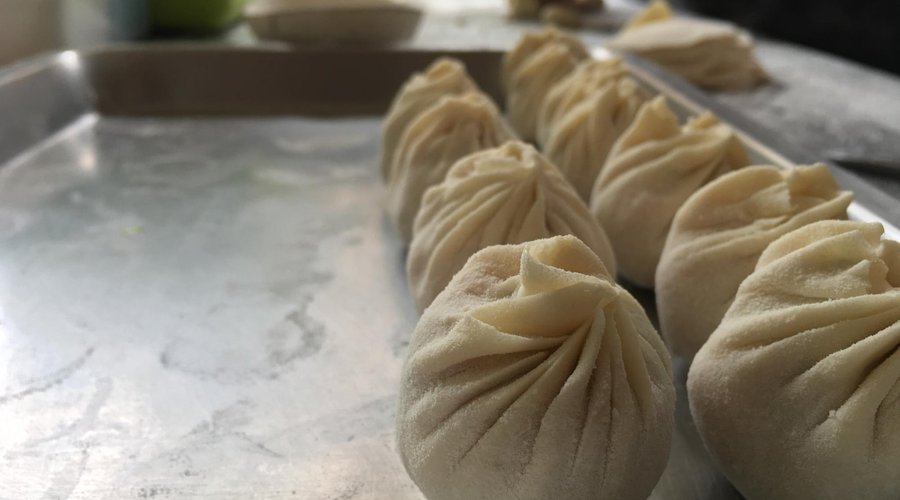 尚未蒸過的生湯包