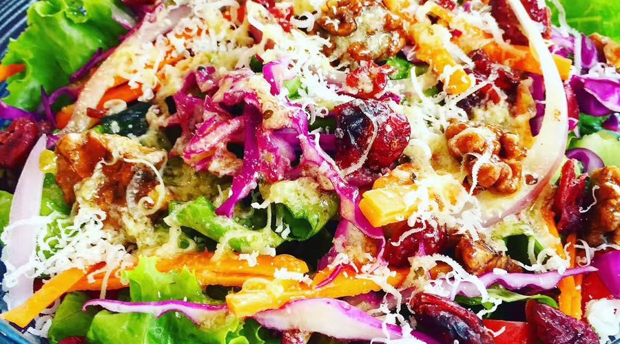 House Salad with Walnuts and Fresh Parmesan 