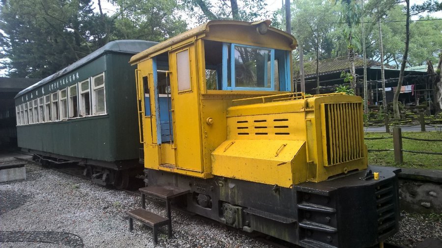 The old locomotive