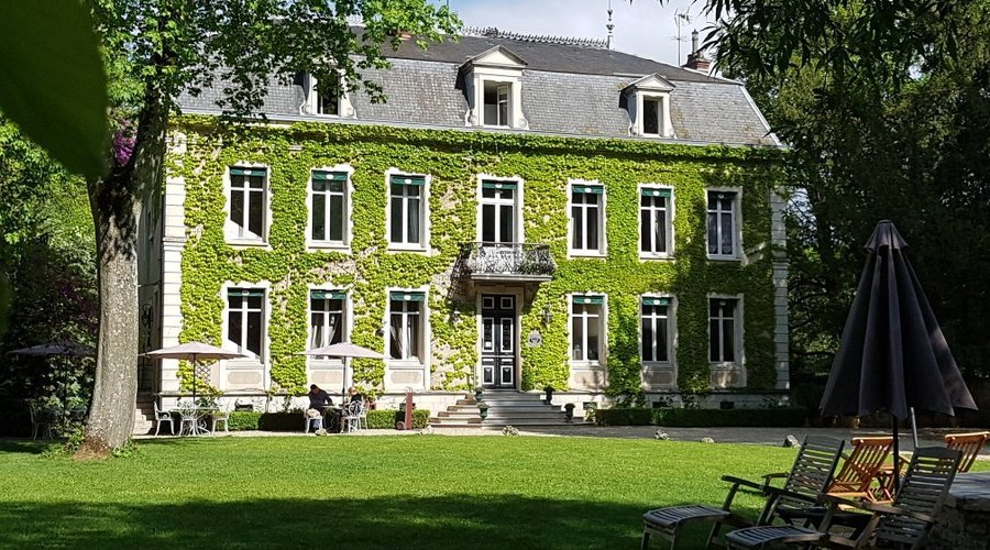 Chateau de Challanges