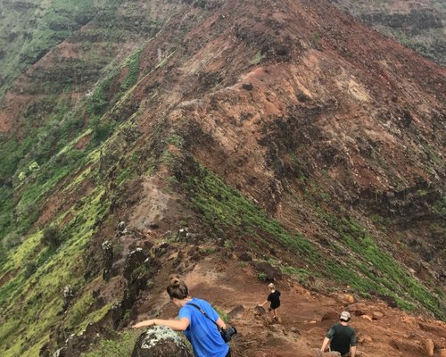 Hawaii Selects Contractor to Remove 'Stairway To Heaven' Hike