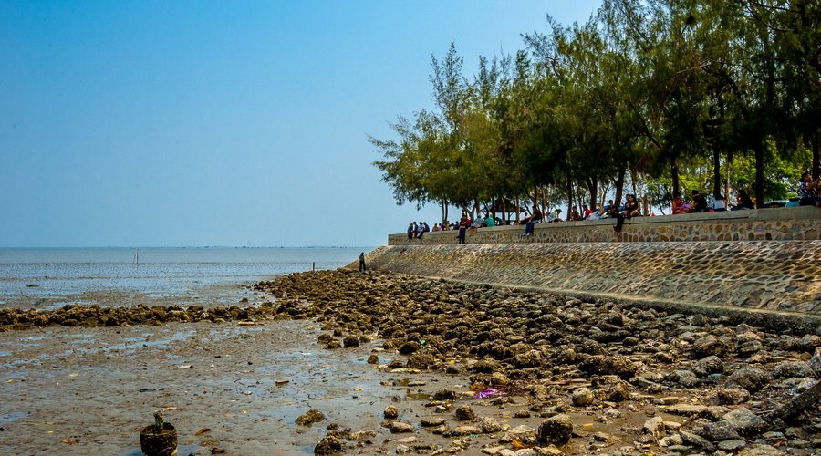 Don Hoi Lot - Mud Beach