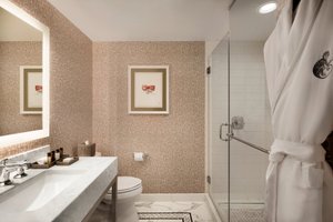 Room & Suite