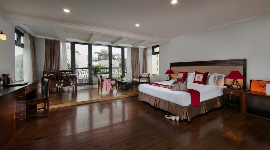Au Coeur Balcony Suite 