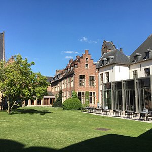 Martin's Klooster Hotel in Leuven, image may contain: Housing, Grass, House, Manor