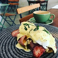 Eggs Benedict