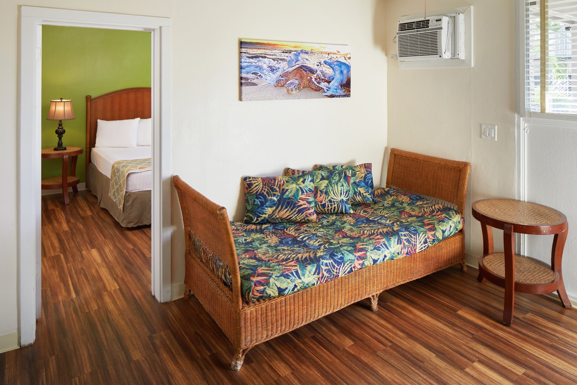 Pacific Marina Inn by null