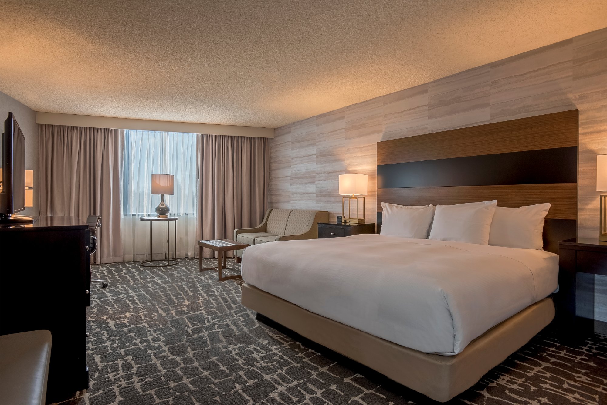 DOUBLETREE BY HILTON HOTEL DENVER AURORA Updated 2024 Prices   King Room Standard 