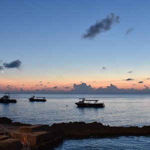 Sunset House, hotel in Grand Cayman