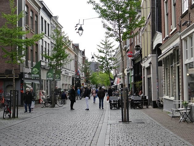 Lange Hezelstraat image