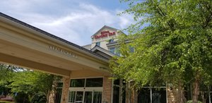 hilton hotels in hiram ga