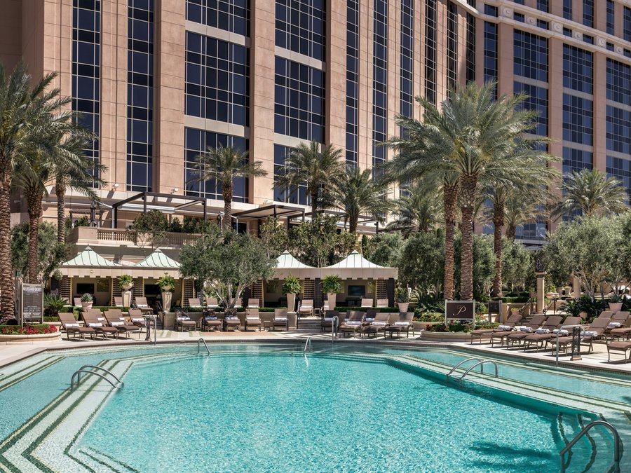 The Palazzo At The Venetian Pool Pictures Reviews Tripadvisor