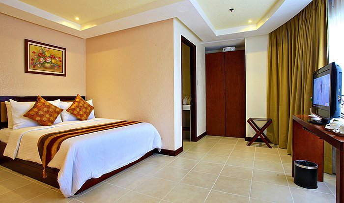HOTEL CENTRO PROMO B: WITH AIRFARE ALL-IN PACKAGE  puerto-princesa Packages