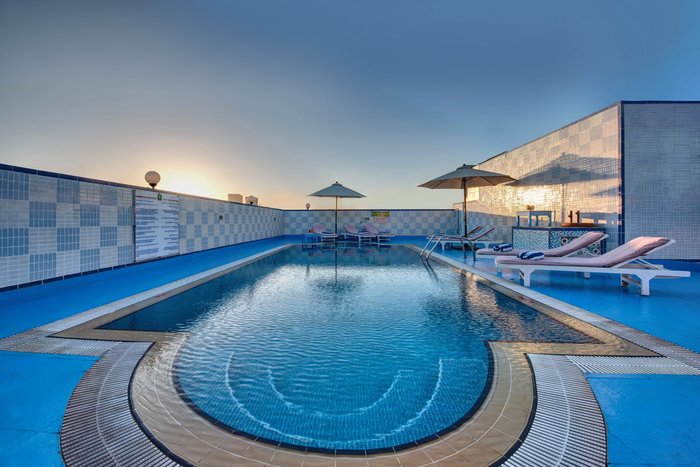 Comfort Inn Hotel Dubai Pool: Pictures & Reviews - Tripadvisor