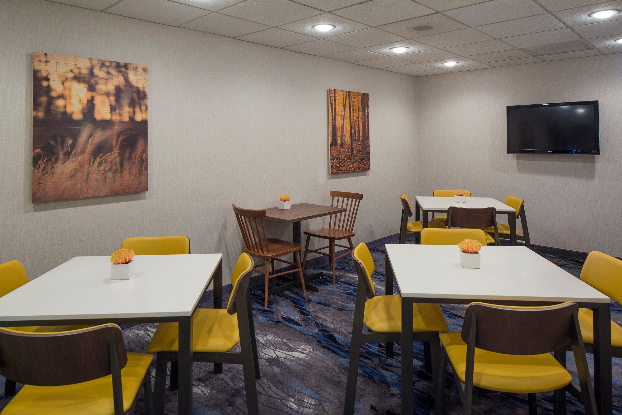 Hotel photo 17 of Fairfield Inn & Suites Orlando Lake Buena Vista.