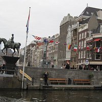 Scorcio della strada Rokin ad Amsterdam
