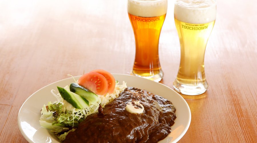 ROCKビーフカレーと八ヶ岳ビールタッチダウン