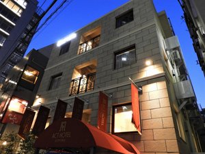 Room & Suite
