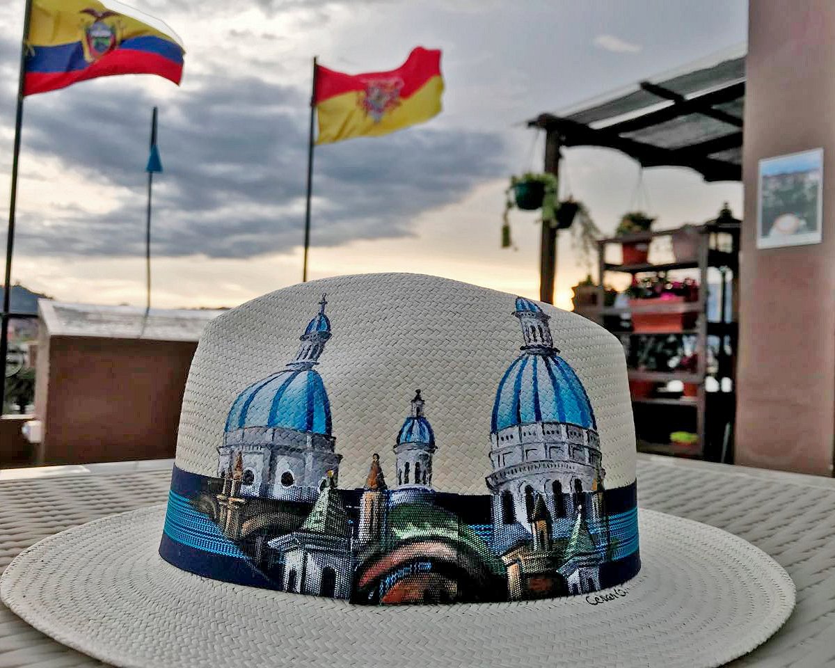 De turismo en Cuenca? Los sombreros de paja toquilla no pueden faltar en su  cabeza