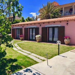 ingresso camere con vista giardino