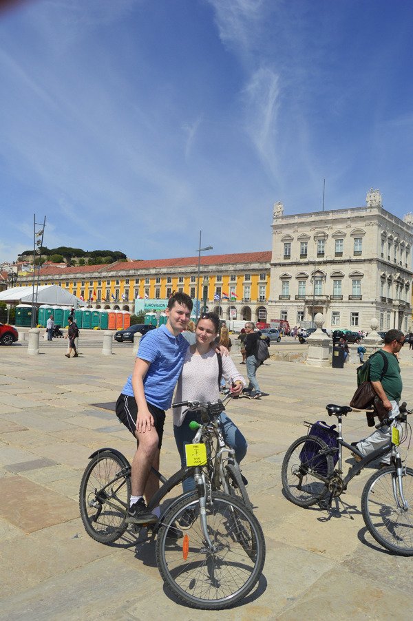 Free bicycle hot sale tours