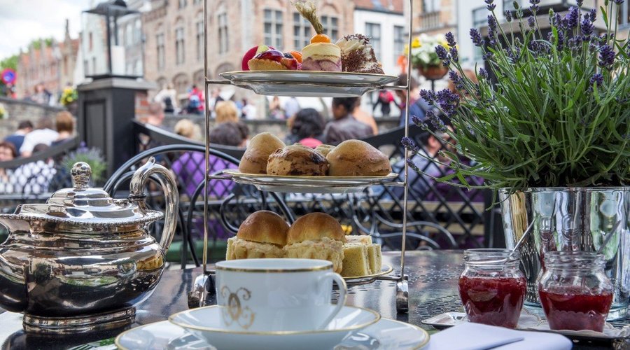 Afternoon tea time