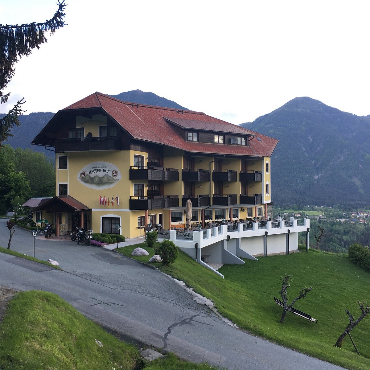 Panoramahotel Hauserhof, Hotel am Reiseziel Hermagor-Pressegger See