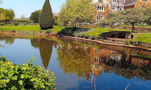 We were lucky with weather.The blue sky’s enhanced the beauty of these splendid gardens. Well wo