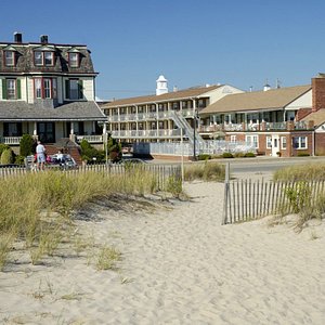 Stockton Inns - Beachfront on Cape May NJ