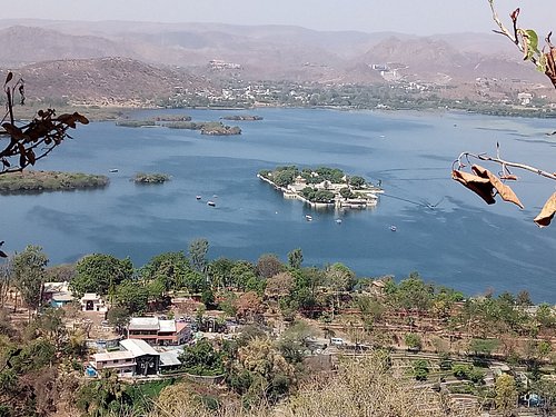 tourist attraction at udaipur