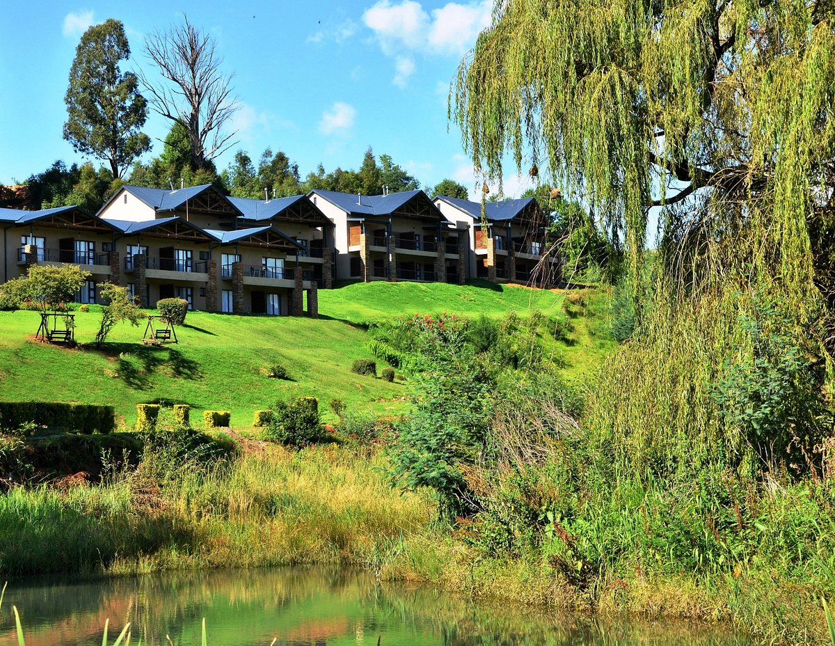 Premier Resort Sani Pass, hotel in Himeville