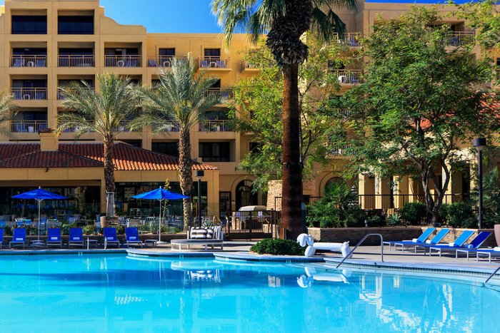 Renaissance Palm Springs Hotel Pool: Pictures & Reviews - Tripadvisor