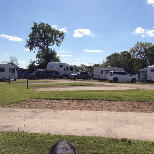 ROYAL VALE CARAVAN AND MOTORHOME PARK - Updated 2024 Campground Reviews ...