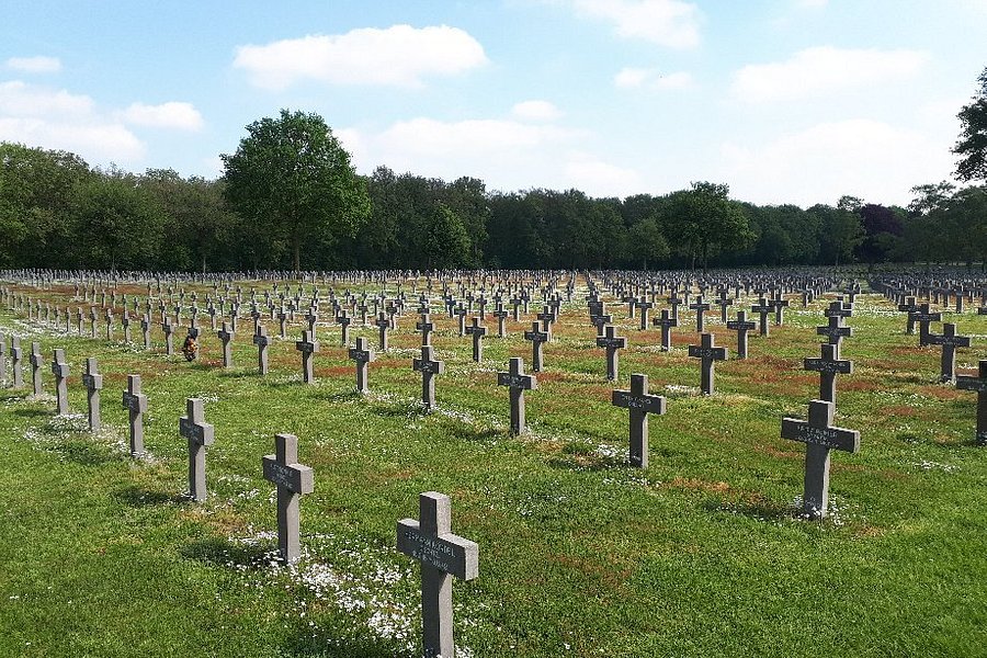 German War Cemetery Ysselsteyn image