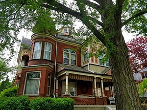 PHILIP W. SMITH BED AND BREAKFAST - Prices & B&B Reviews (Richmond, IN)