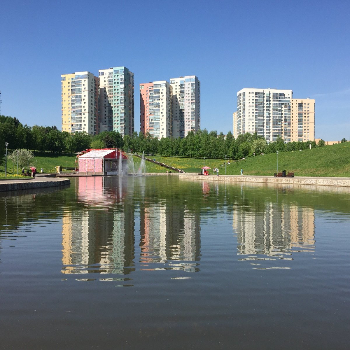 Олимпийская деревня москва. Тропарево Никулино Олимпийская деревня. Олимпийская деревня Москва 2022. Олимпийская деревня Москва 2021. Парк олимпийской деревни в Москве.